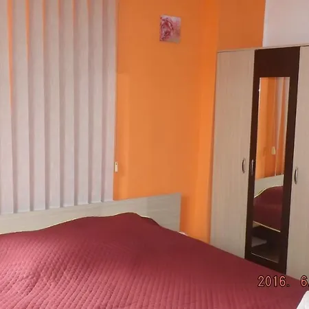 招待所 Casa Veronique 南埃福列
